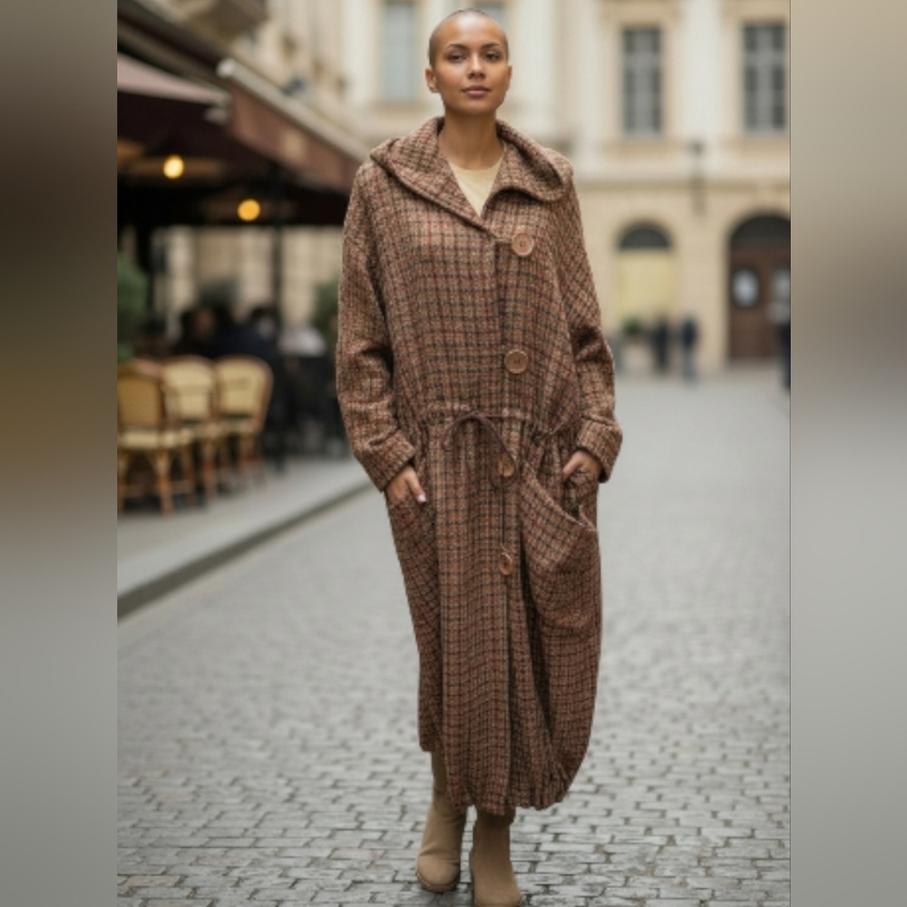 Statement Piece Italian Oversized Plaid Wool Coat - Picture 2 of 9